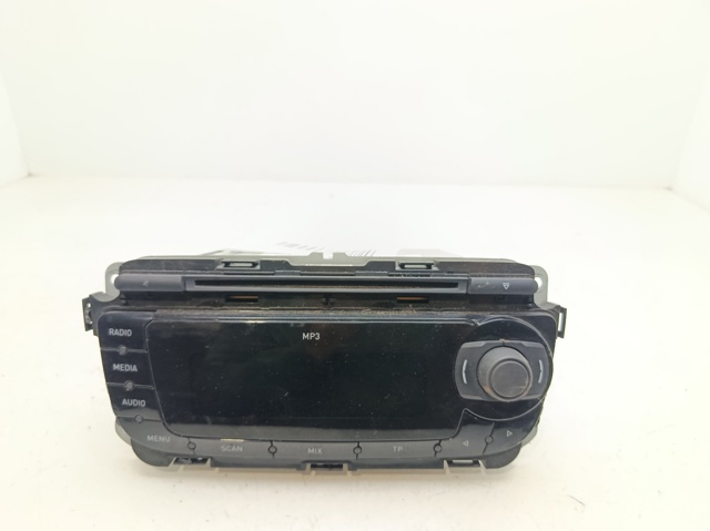 6J1035153G Radio AM/FM  disponible Burgos