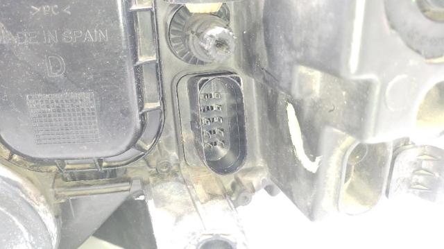 VAG 6J1941006D Faro derecho  disponible Valladolid