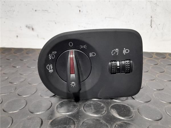 6J1941531A Interruptor de luces en el tablero  disponible Utrera