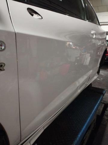 VAG 6J3831055 Puerta delantera izquierda  en stock Terrassa