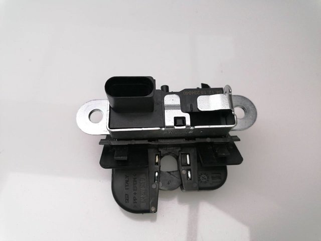 VAG 6J4827505D Cerradura de maletero  en stock Terrassa