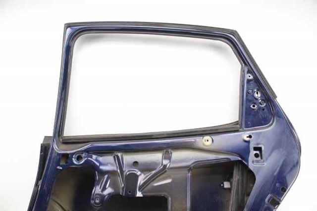 6J4833056 VAG Puerta trasera derecha comprar Madrid