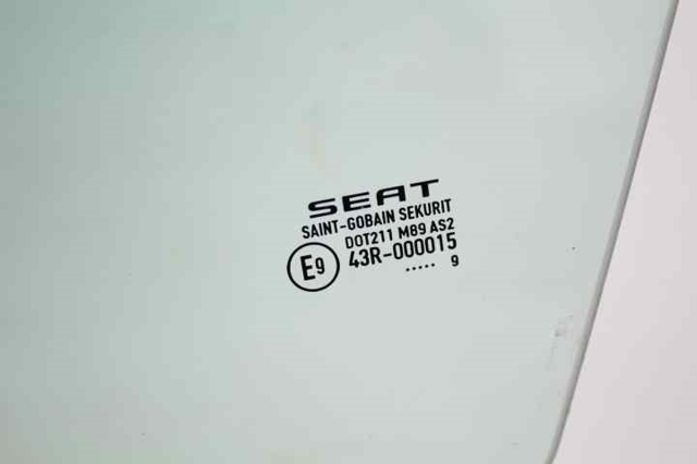 6J4845205 Cristal de puerta trasera izquierda  en stock Sabadell