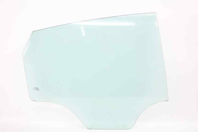6J4845206 VAG Cristal de puerta trasera derecha  en stock Huelva