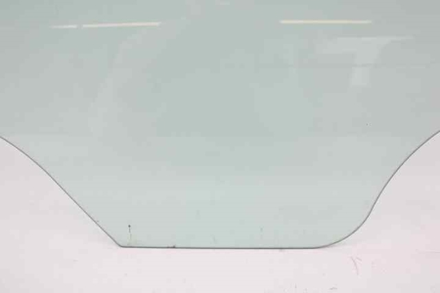 6J4845206 Cristal de puerta trasera derecha  en stock Castellón