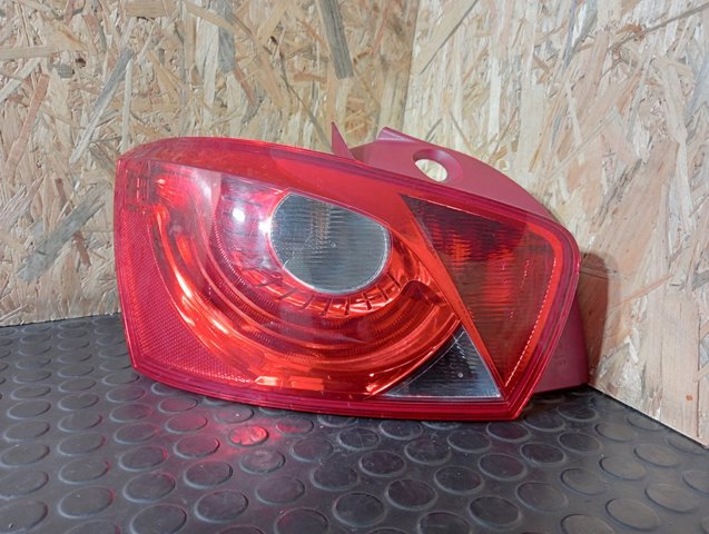 6J4945095G Piloto trasero izquierdo comprar Sevilla