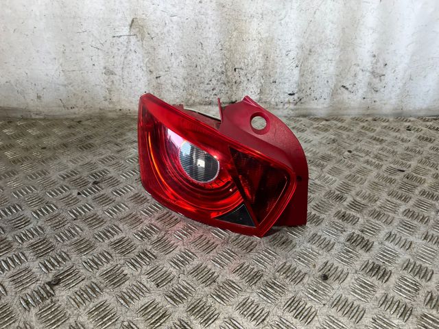 6J4945095G Piloto trasero izquierdo  en stock Granada