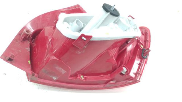 6J4945095H Piloto trasero izquierdo  disponible Utrera
