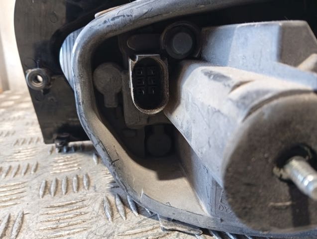 6J4945095K VAG Piloto trasero izquierdo  disponible Alicante