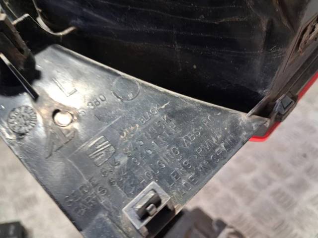 VAG 6J4945095K Piloto trasero izquierdo comprar Barcelona