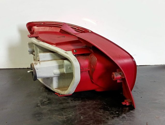 6J4945096B VAG Piloto trasero derecho  en stock Gandía