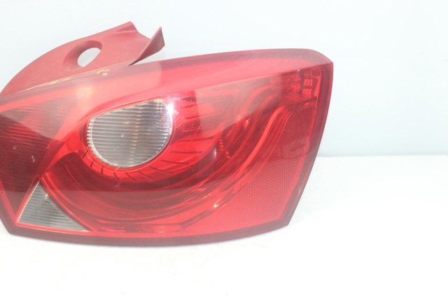 VAG 6J4945096C Piloto trasero derecho comprar Barcelona