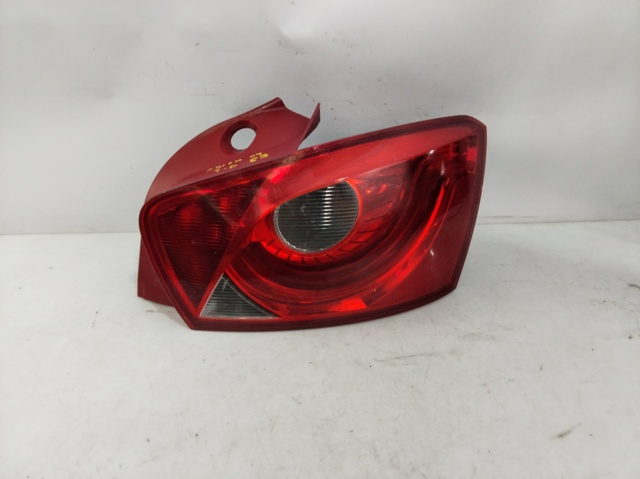 6J4945096C VAG Piloto trasero derecho  disponible Vigo