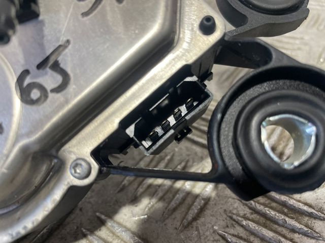 Motor limpiaparabrisas luna trasera 6J4955711 VAG