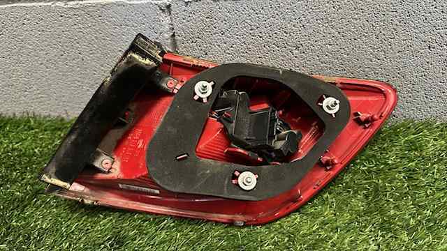 Piloto trasero exterior izquierdo 6J8945095 VAG
