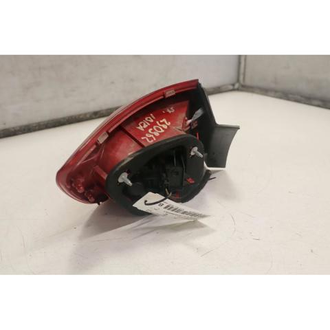 VAG 6J8945096 Piloto trasero exterior derecho  disponible Valladolid