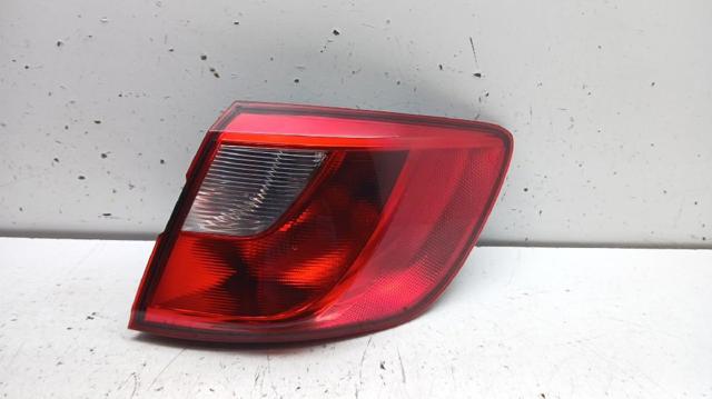 Piloto trasero exterior derecho 6J8945096C VAG