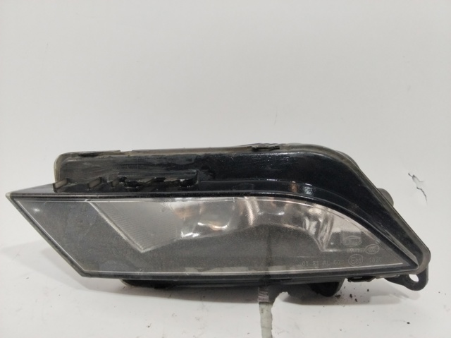 6J9941701A Luz antiniebla izquierdo  en stock Granada