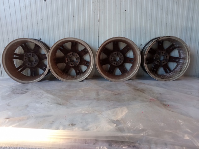 6JX15H2 Llantas de acero (Estampado)  en stock Granada