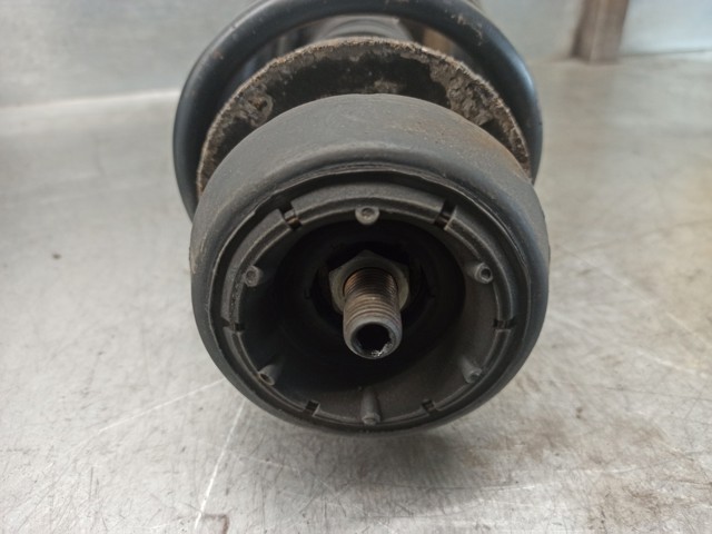 6K0413031F Amortiguador delantero  disponible Utrera