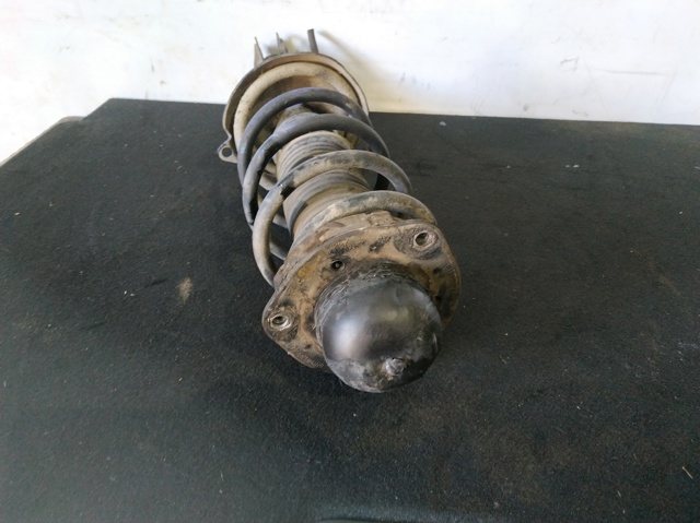 6K0413031F Amortiguador delantero  disponible Burgos