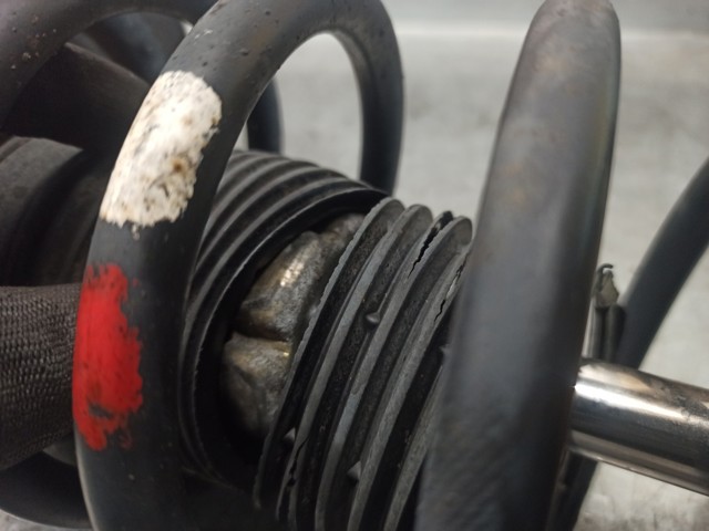6K0413031F Amortiguador delantero  comprar en Zaragoza