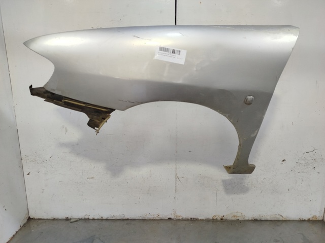 Aleta delantera izquierda Seat Cordoba  (6K2)