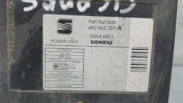 6K0962258A Unidad de confort de la puerta delantera  comprar en Reus