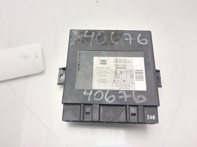 VAG 6K0962258A Unidad de confort de la puerta delantera  en stock Valencia