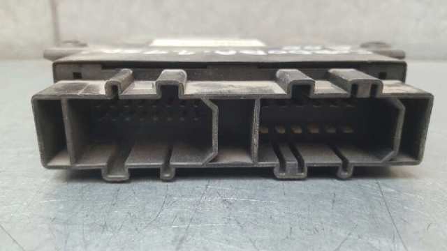 6K0962258A Unidad de confort de la puerta delantera  disponible Burgos