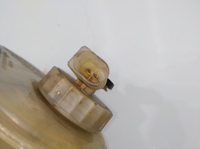 6K1611301 VAG Depósito de líquido de frenos  en stock Gandía