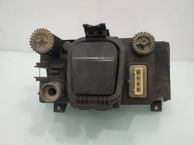 Faros delanteros para Seat Inca  (6K9)