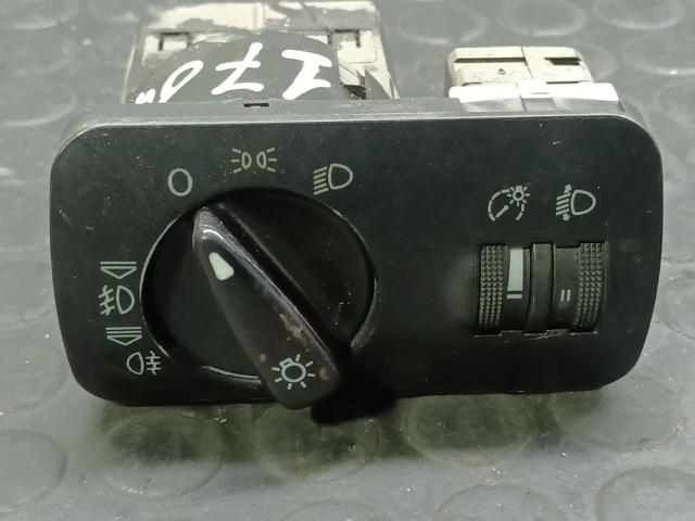 6K1941531 Interruptor de luces en el tablero comprar Sevilla