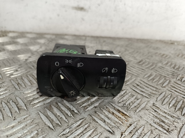 6K1941531AL Interruptor de luces en el tablero  disponible Burgos