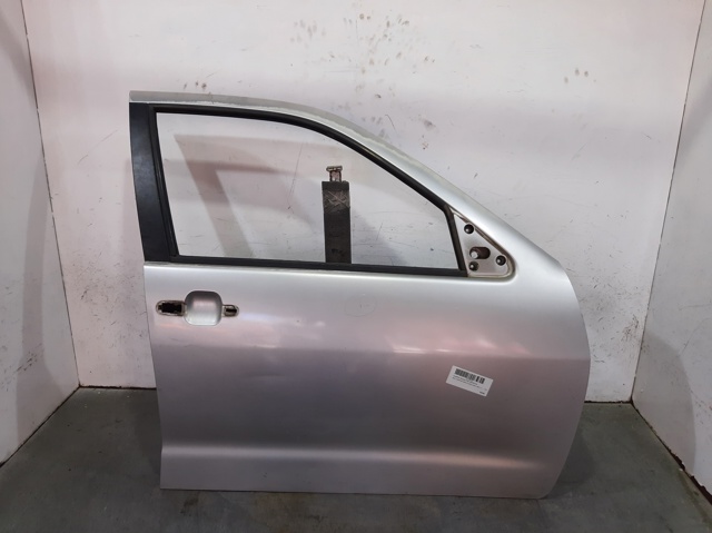 Puerta delantera derecha 6K3831052C VAG/Seat