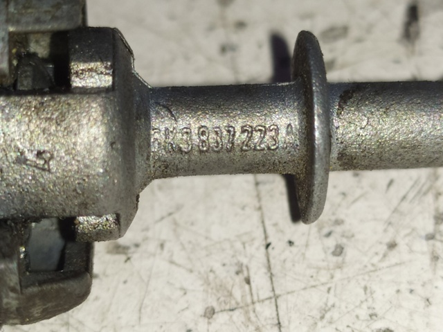 VAG 6K3837223A Cilindro de cerradura de puerta delantera izquierda  en stock Valencia