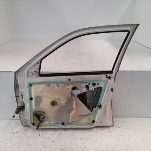 VAG 6K4831052C Puerta delantera derecha  comprar en Ponferrada