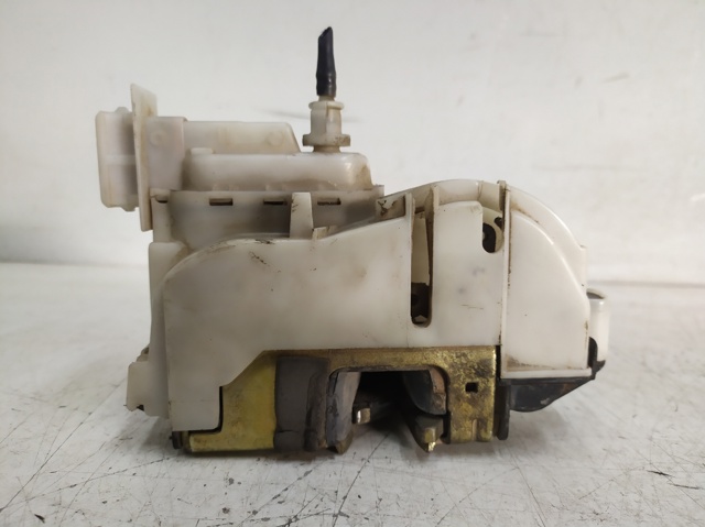 6K4837016A Cerradura de puerta delantera derecha  comprar en Reus