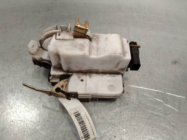 6K4837016D Cerradura de puerta delantera derecha  en stock Granada