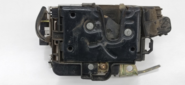 6K4837016D Cerradura de puerta delantera derecha  comprar en Zaragoza