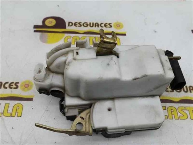 6K4837016D Cerradura de puerta delantera derecha  en stock Castellón