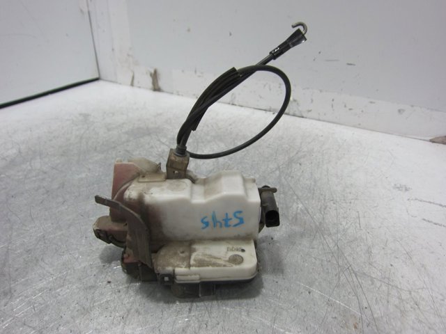 6K4839016G VAG Cerradura de la puerta trasera derecha  en stock Córdoba