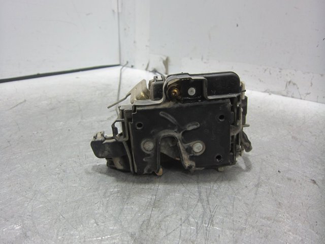 VAG 6K4839016G Cerradura de la puerta trasera derecha  disponible Lugo
