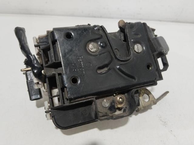 6K4839016G VAG Cerradura de la puerta trasera derecha  en stock Córdoba