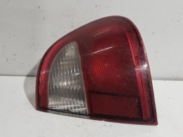VAG 6K5945112F Piloto trasero exterior derecho  en stock Terrassa