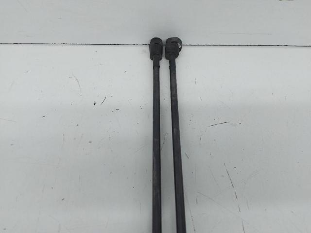 6K6827550 Amortiguador de la tapa del maletero  disponible Burgos