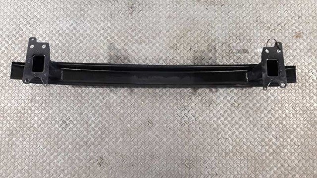 6L0805551C Refuerzo parachoque delantero comprar Sevilla