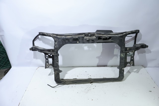 VAG 6L0805588A Soporte de radiador  en stock Valencia
