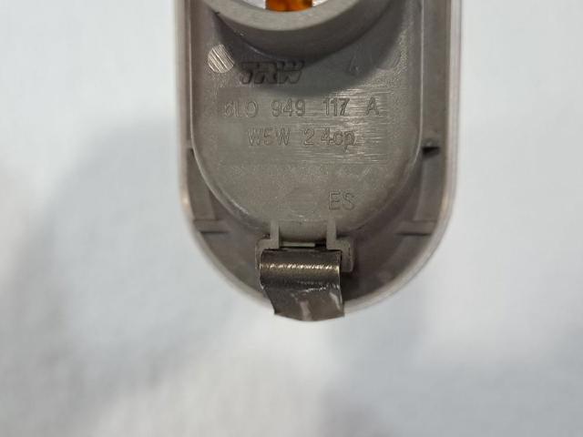 6L0949117A Luz intermitente de guardabarros  disponible Utrera