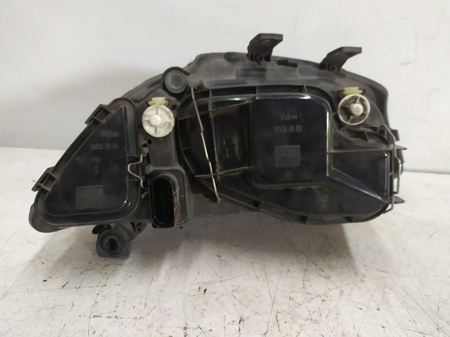 VAG 6L1941021A Faro izquierdo  en stock Salamanca